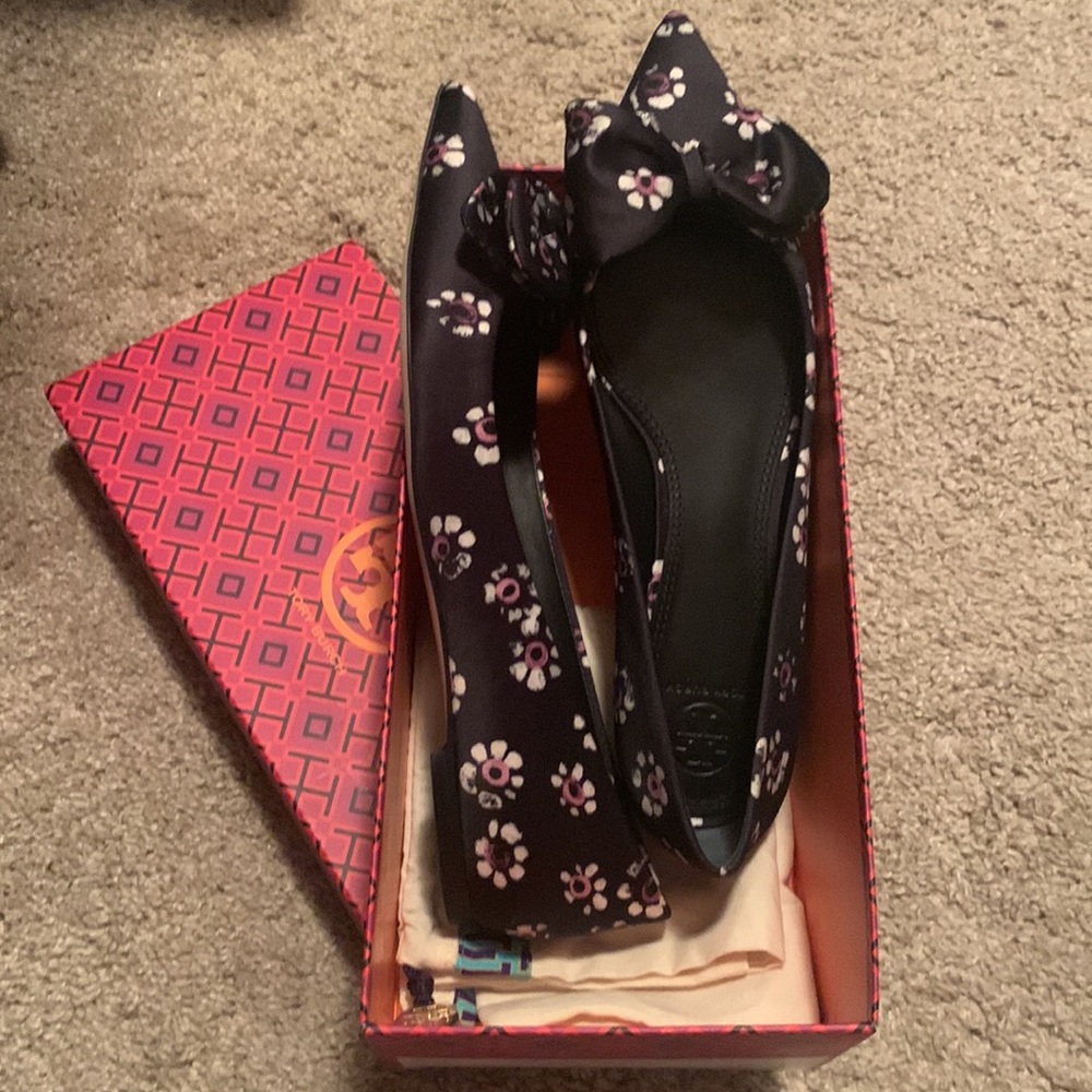 Tory Burch Rosalind Ballet Flat, US 9.5 - Picture 3 of 10